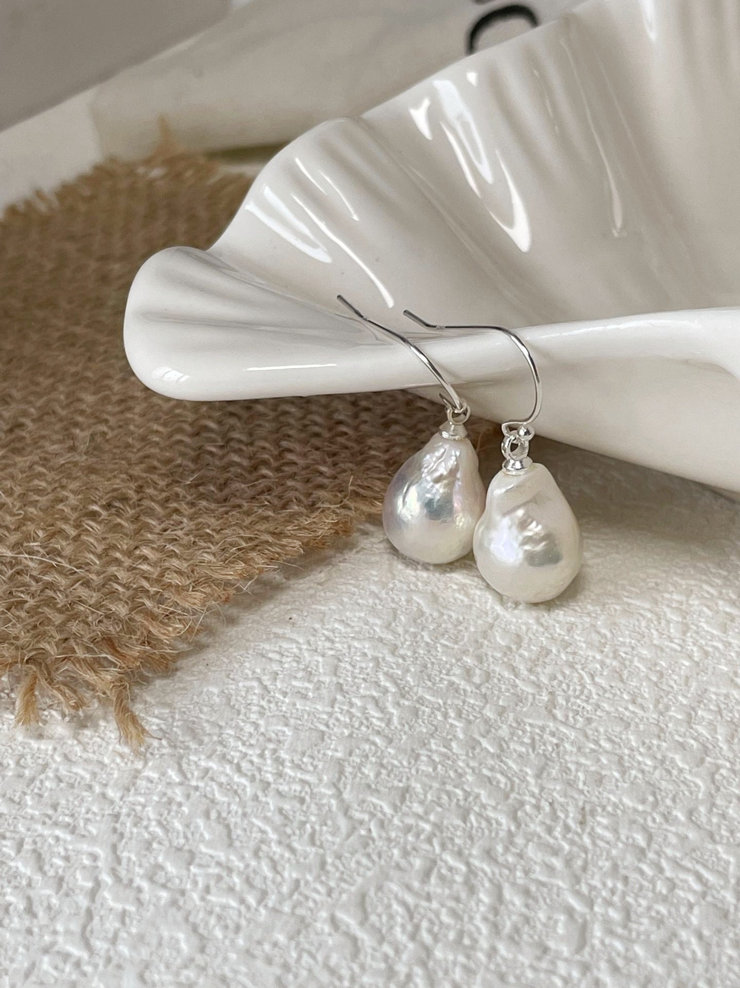 Orecchini di perle barocche eleganti