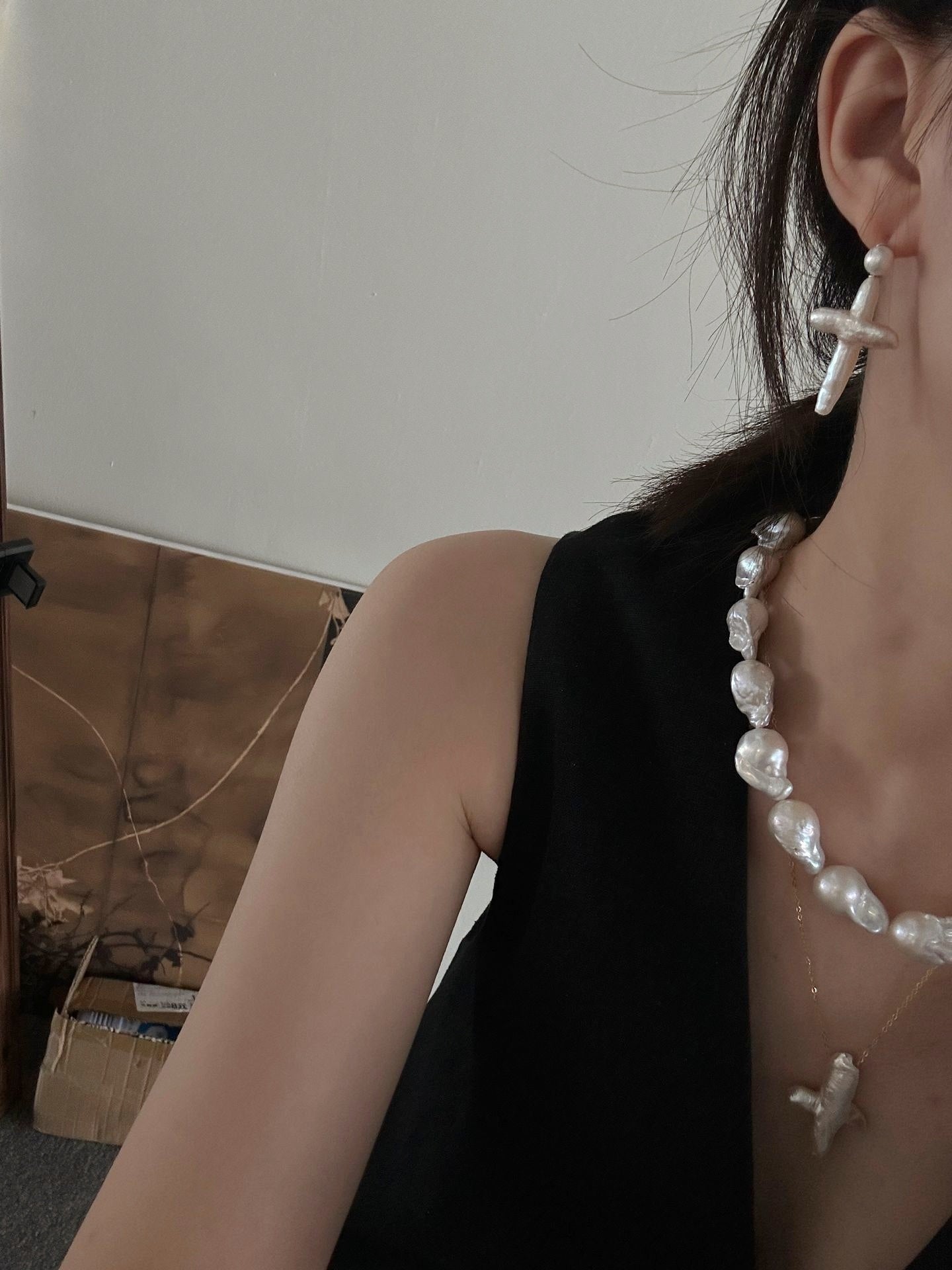 Orecchini con perle barocche croce