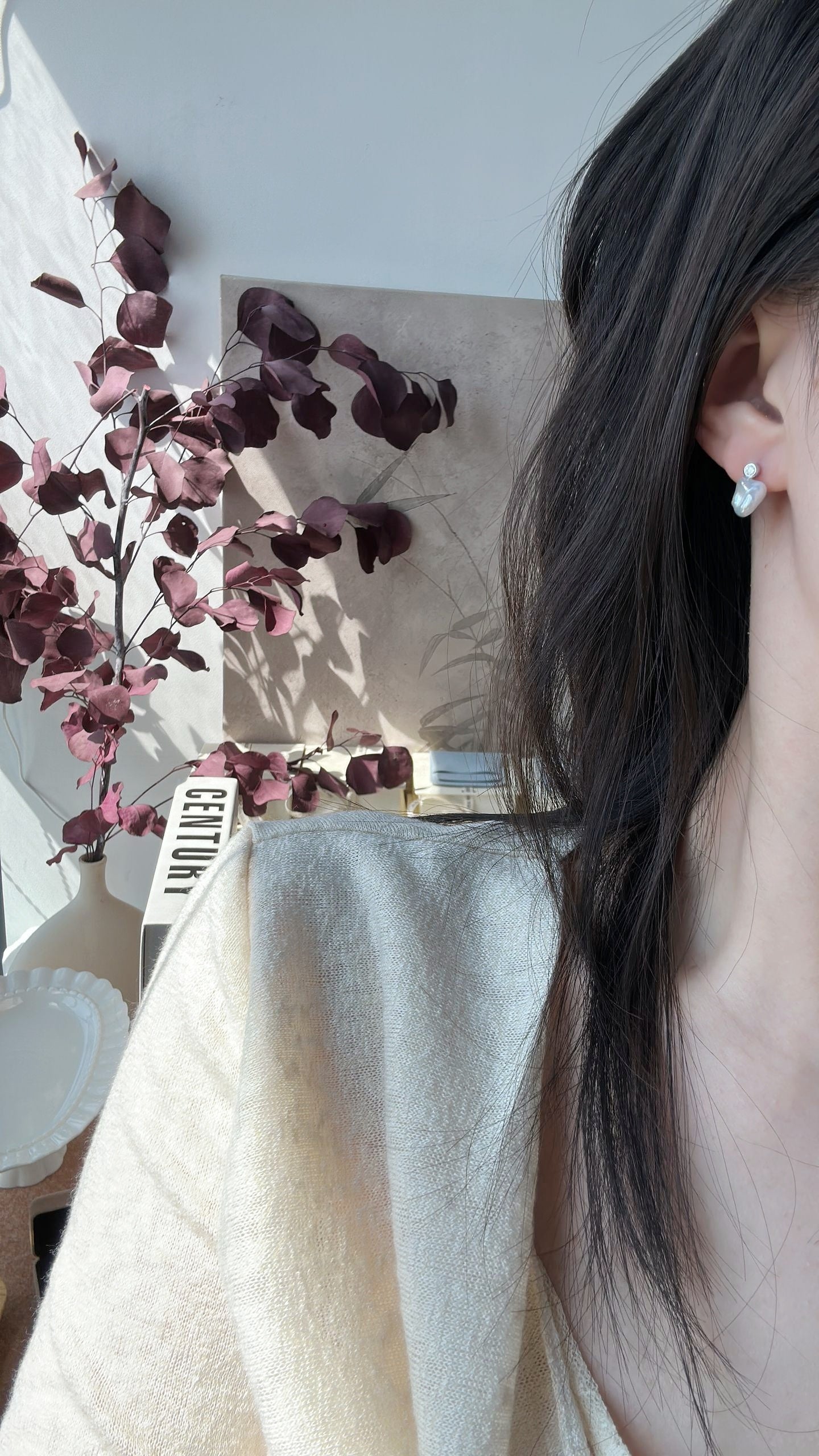 Earrings with Keshi sea pearls and diamonds