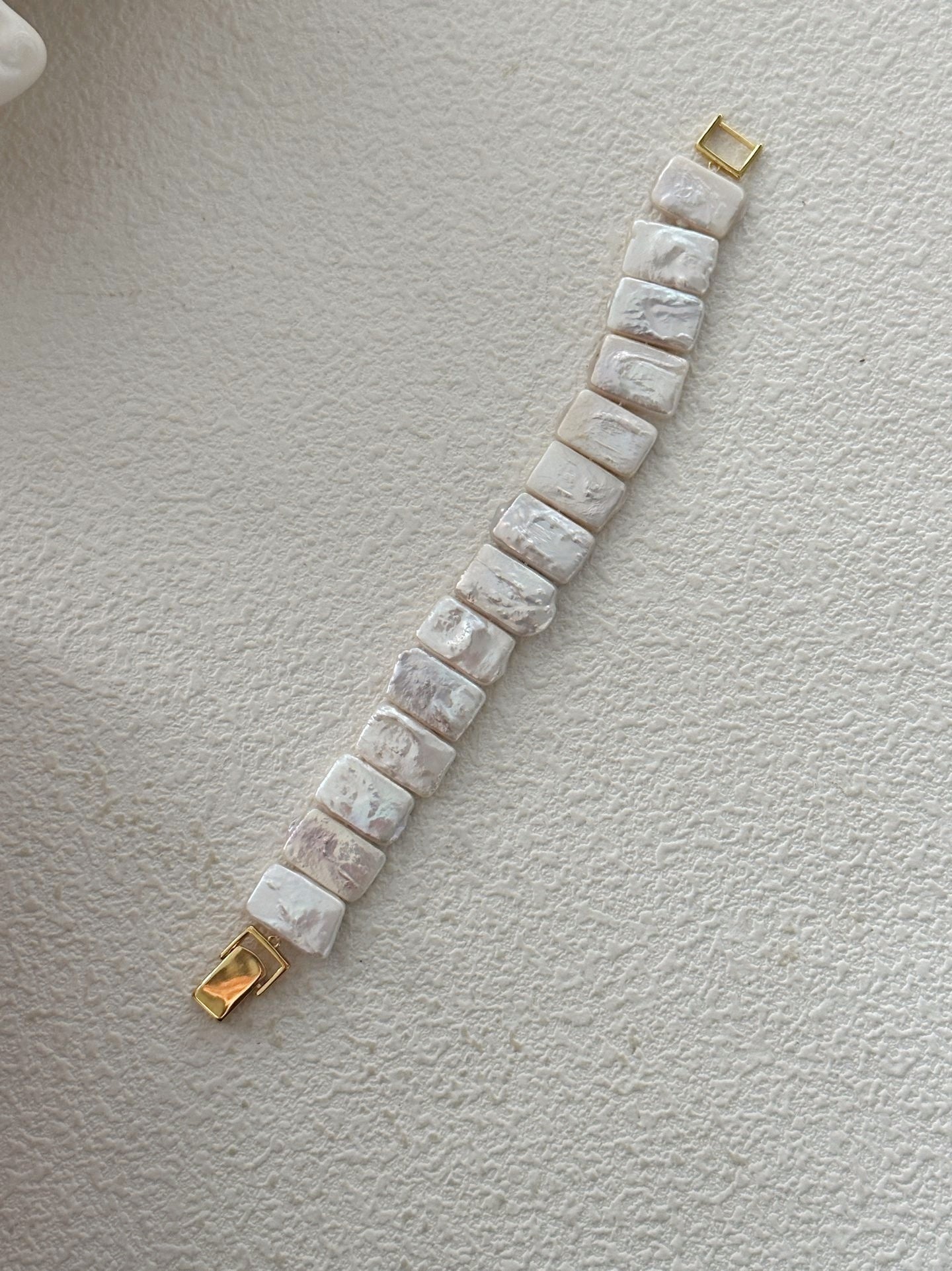 Bracciale di barocche quadrate