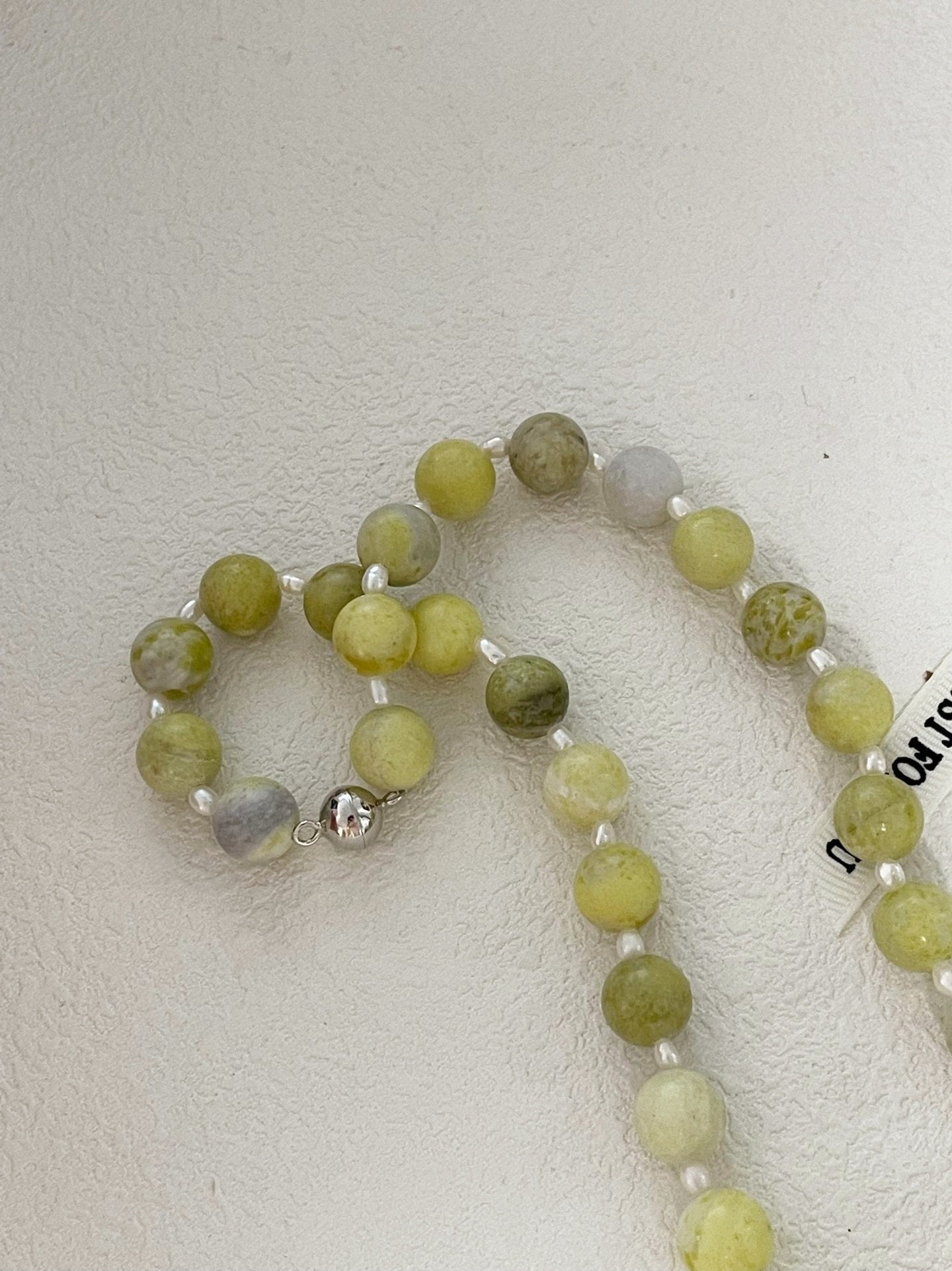 Collana con pietra limone e perle naturali
