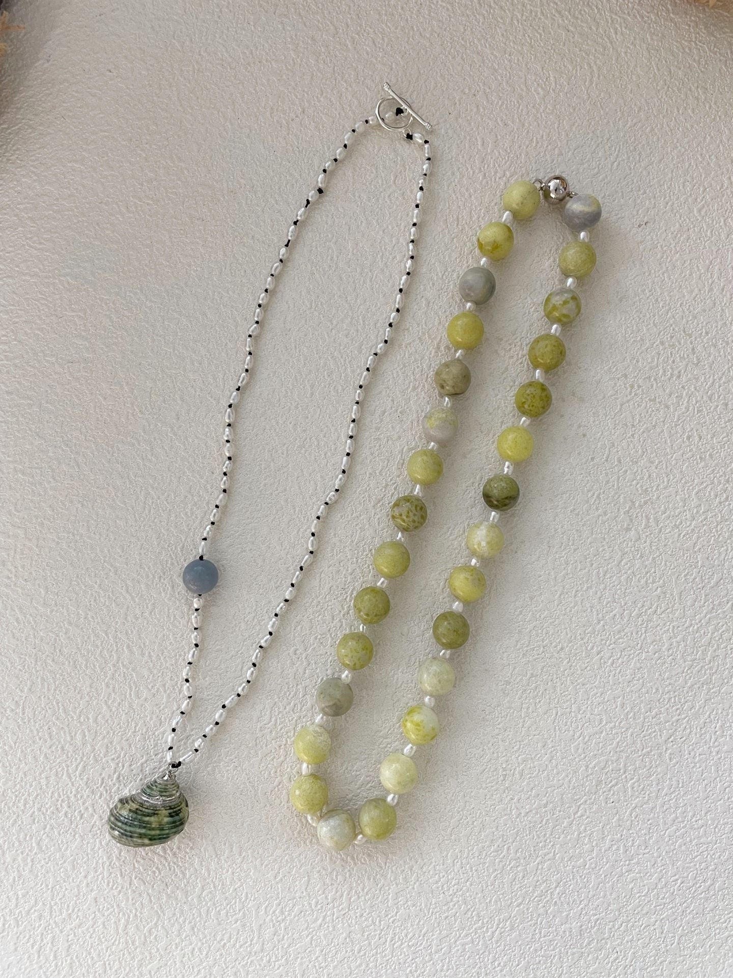 Collana con pietra limone e perle naturali