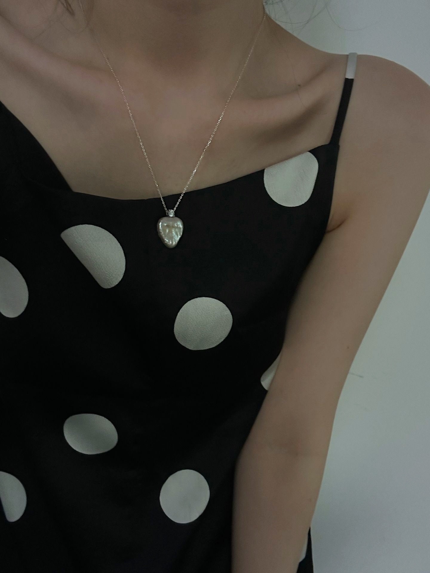 Girocollo con perla cuore e diamante