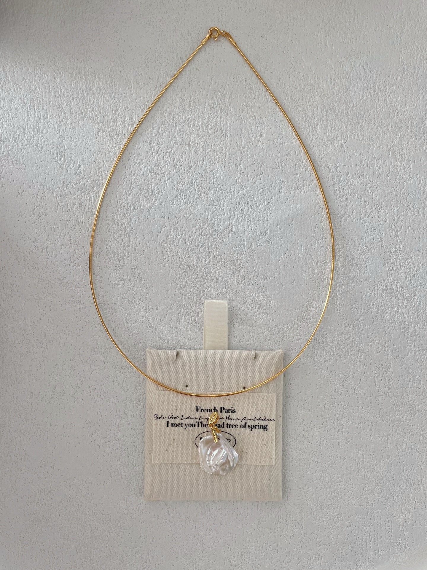Girocollo d'oro con perla petala