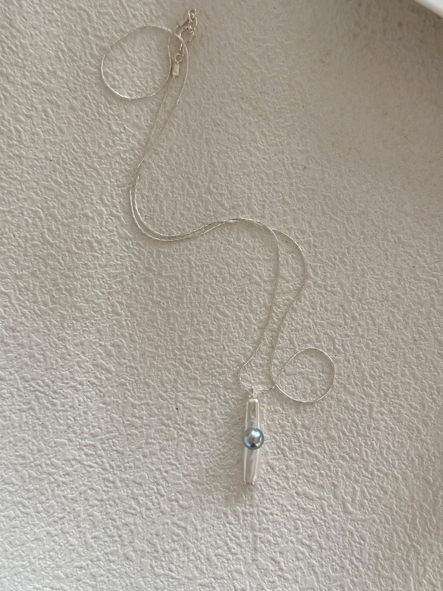 Collana con barocca di barre e perla Akoya