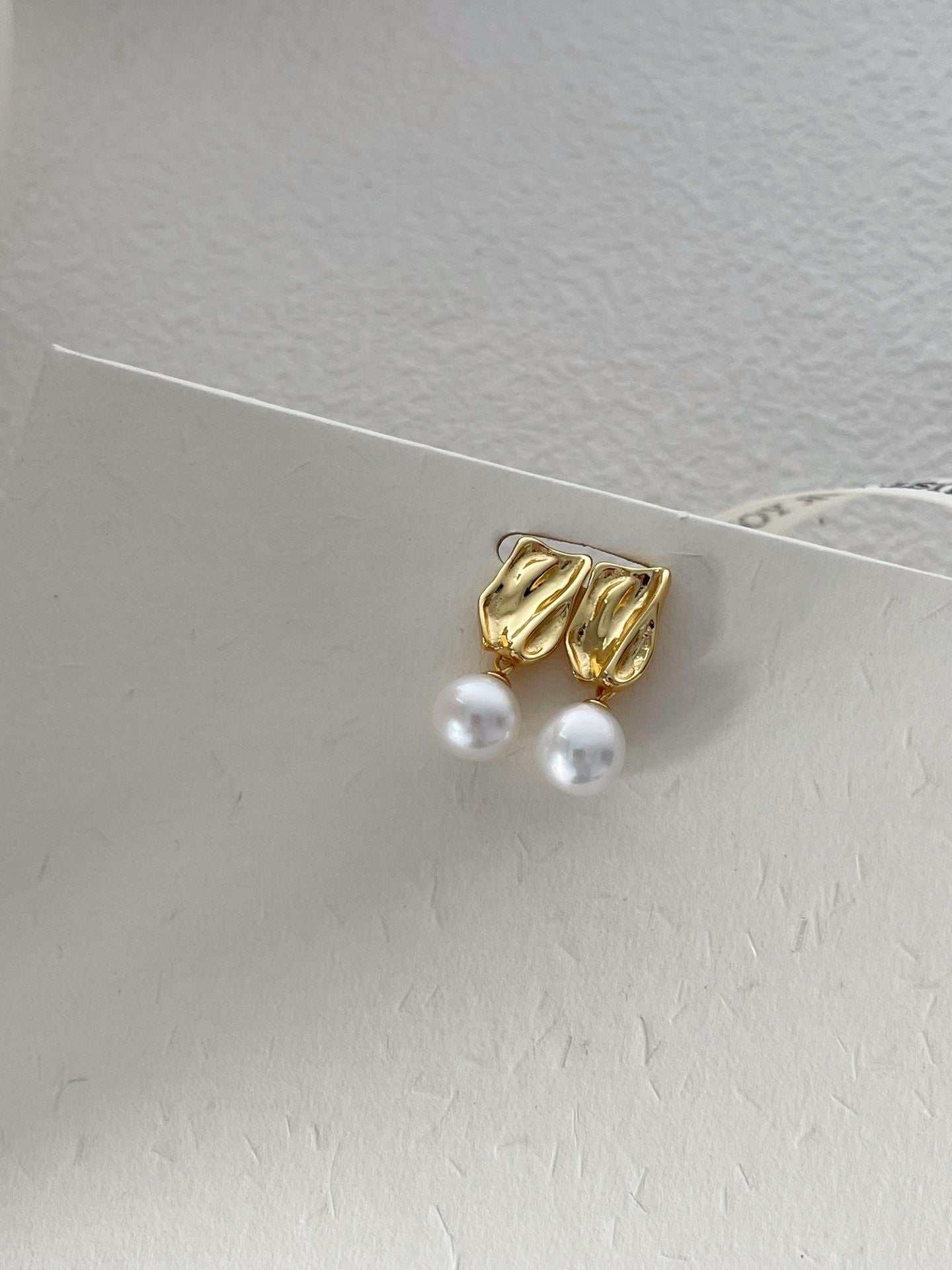 Orecchini con perle Edison e oro dorato