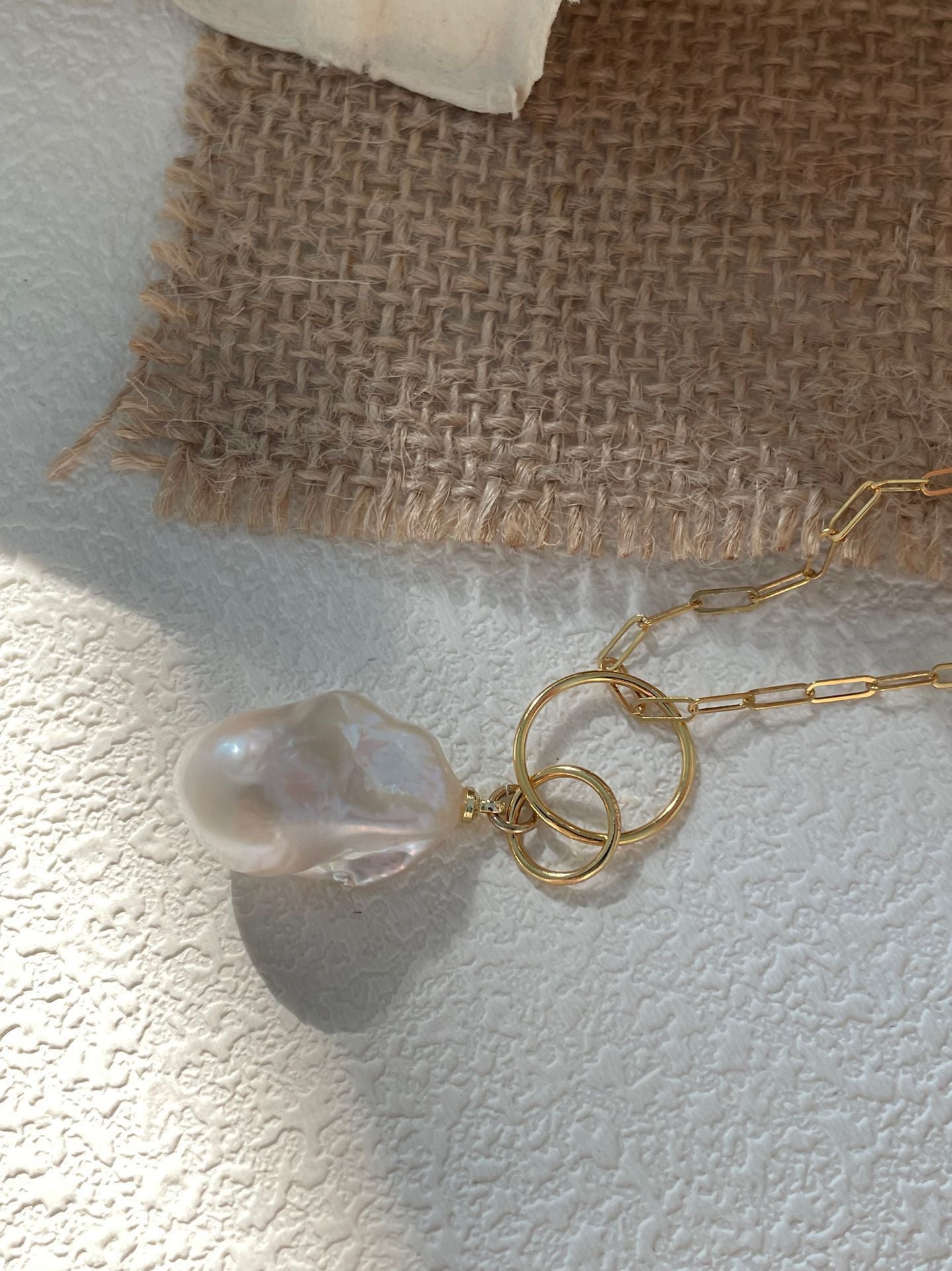 Collana barocca grande con catena quadrata