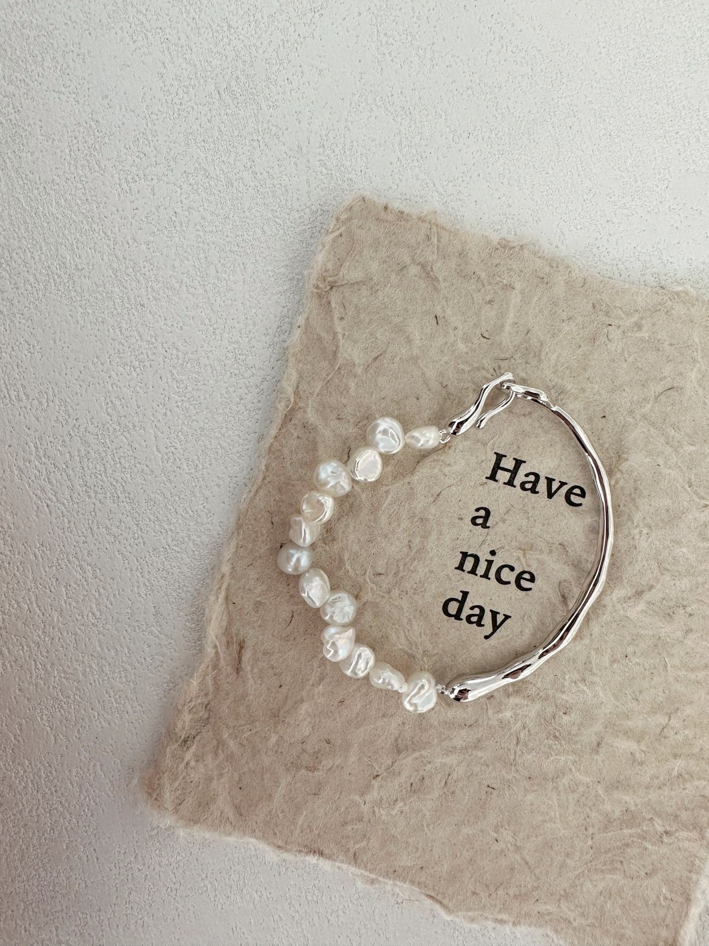 Bracciale in argento e perle di mare Keshi