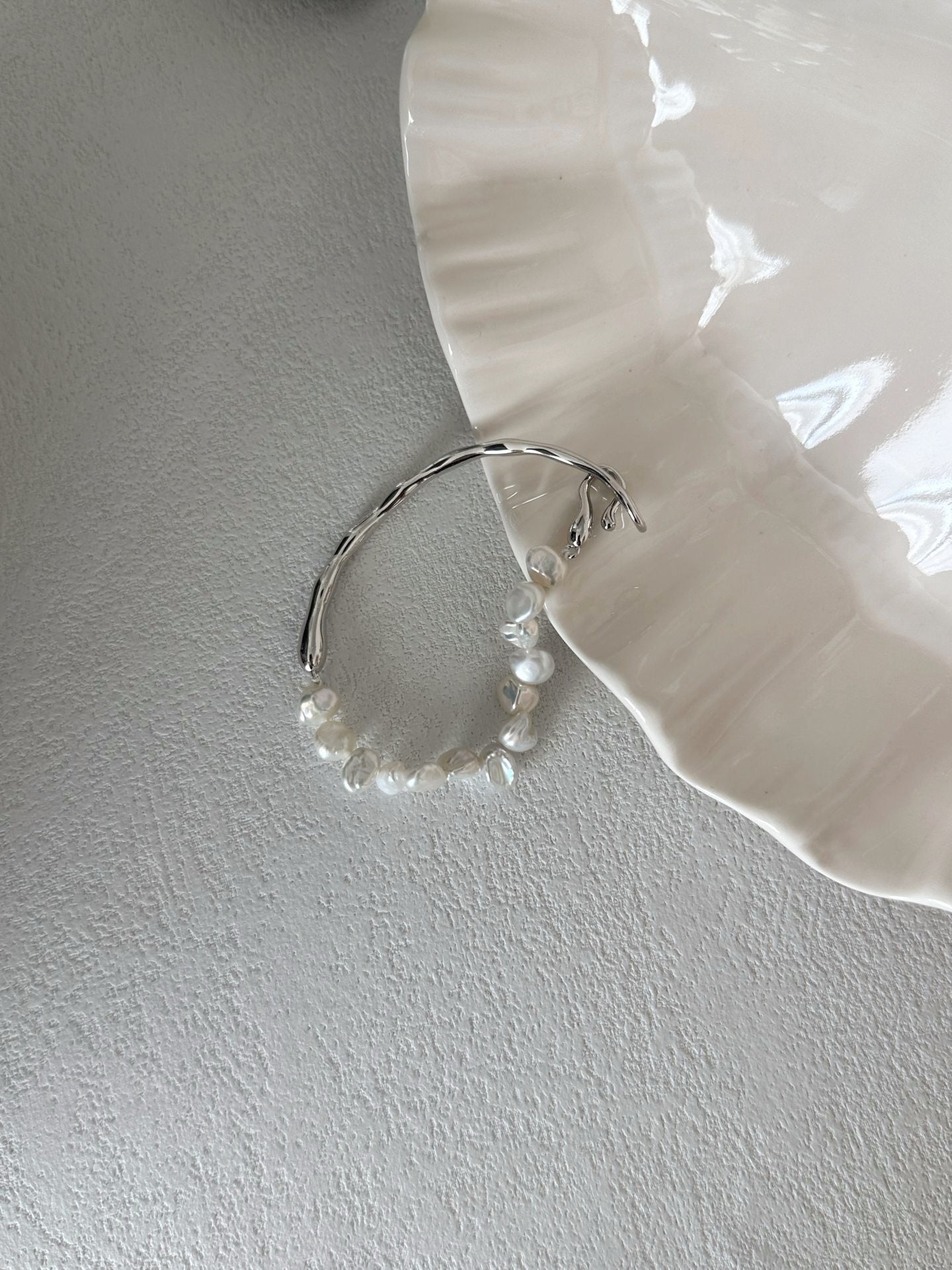 Bracciale in argento e perle di mare Keshi