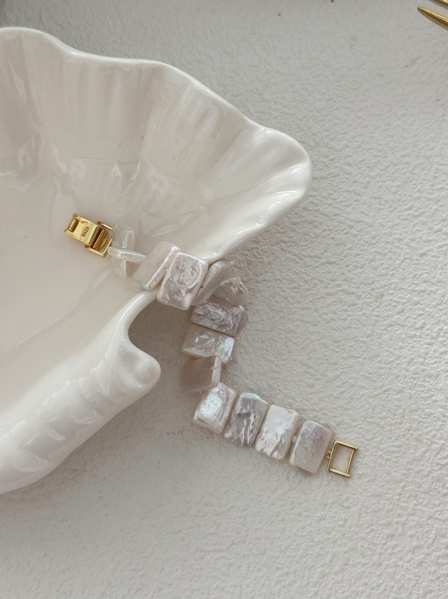 Bracciale di barocche quadrate