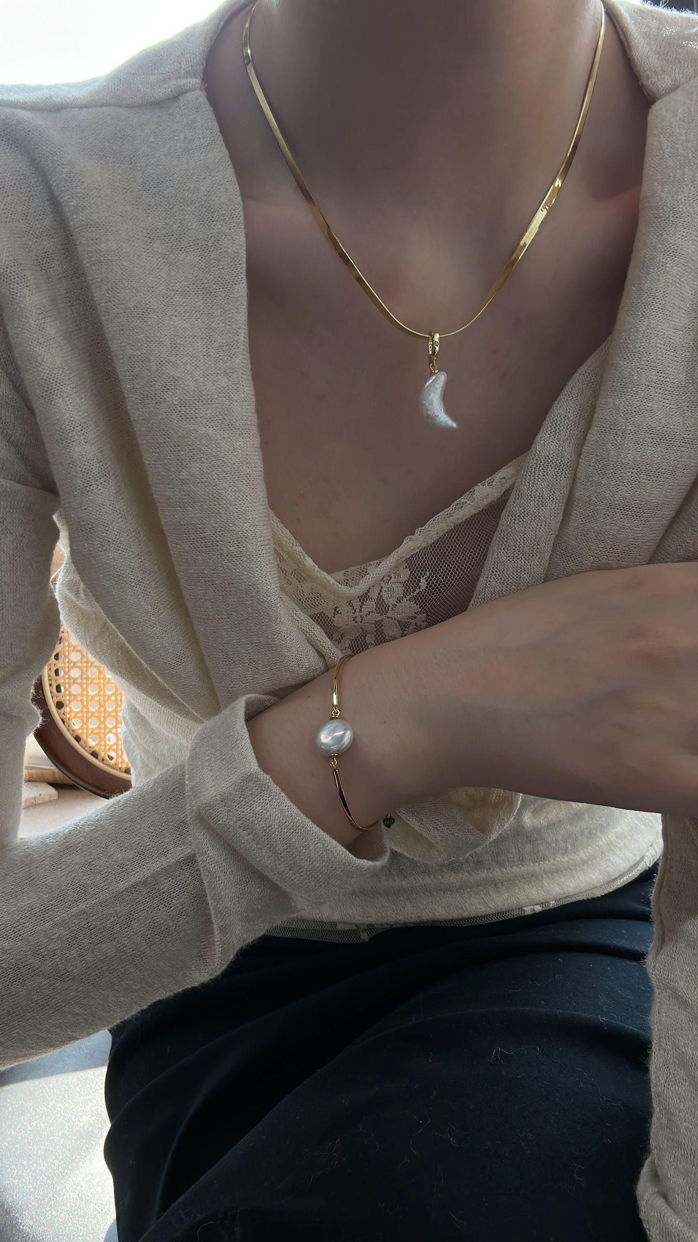Bracciale placcato con perle barocche
