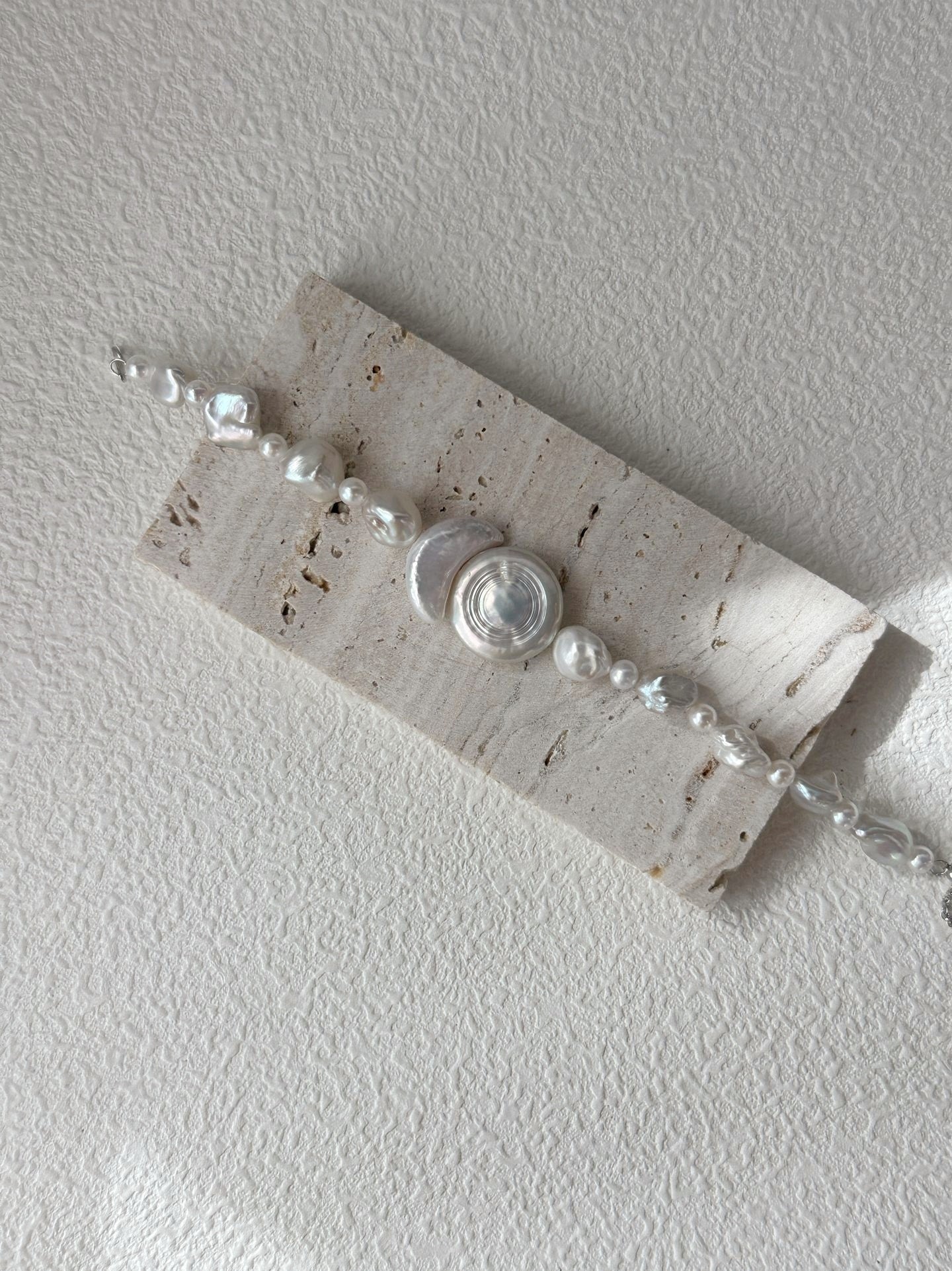 Bracciale con perle barocche luna