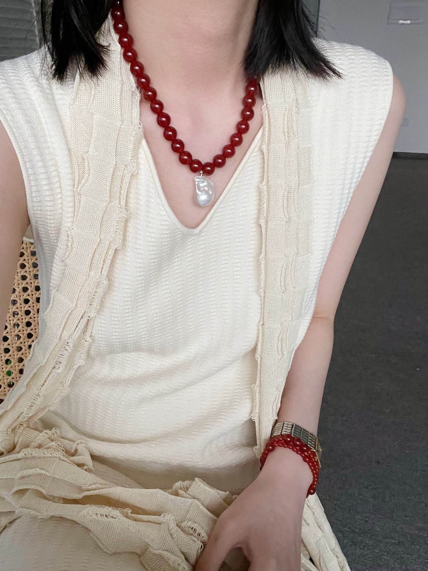 Collana di barocco in onice rosso