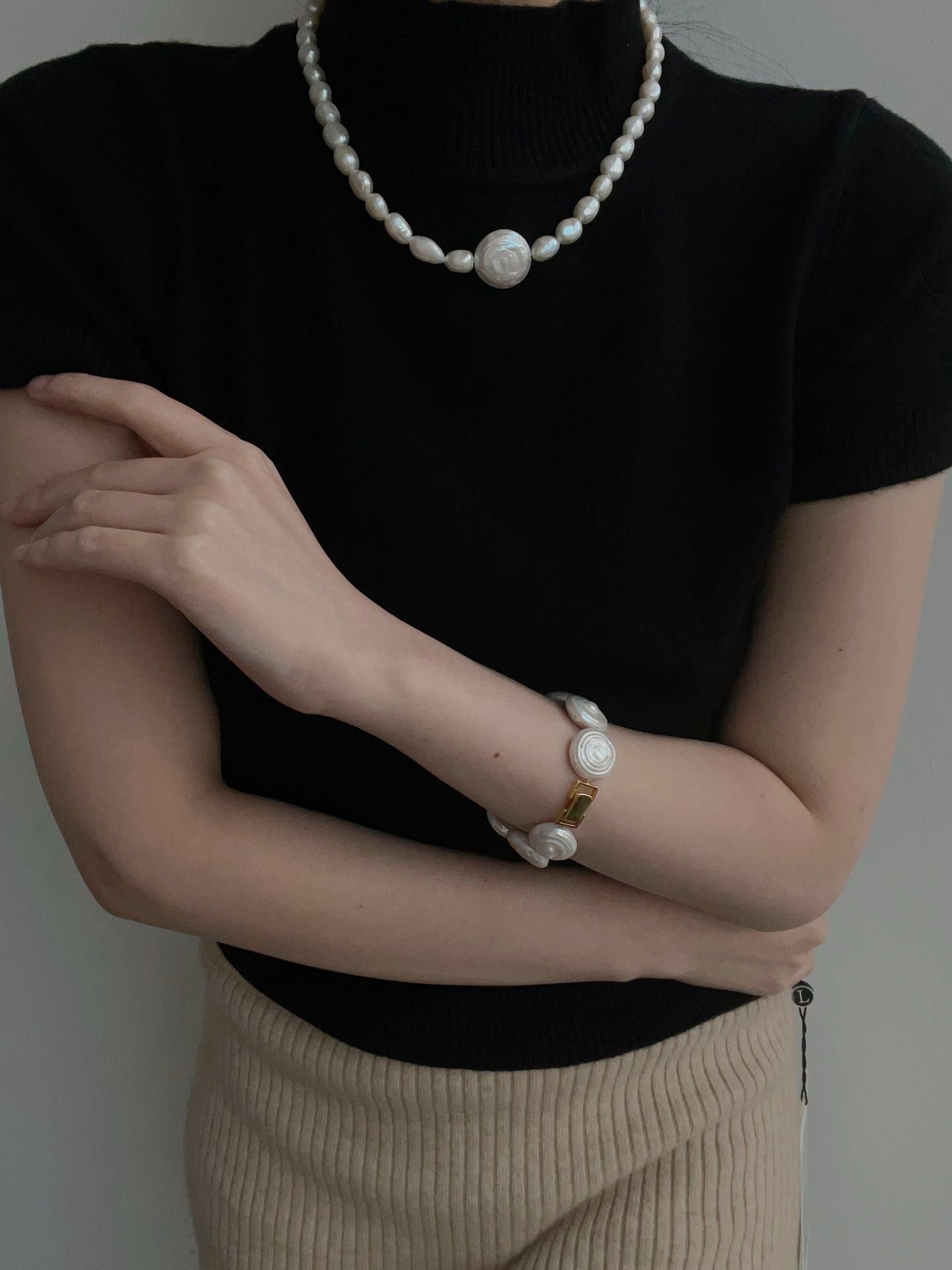 Collana con perle in stile romano vintage