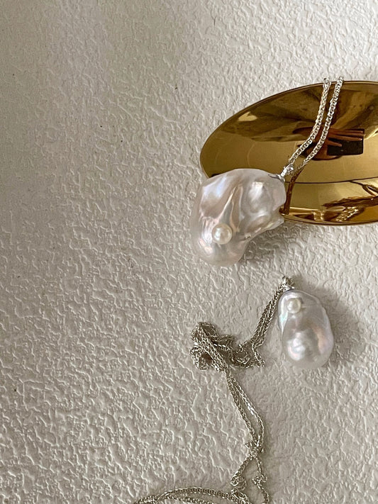 Collana d'argento con barocco Botero abbagliante