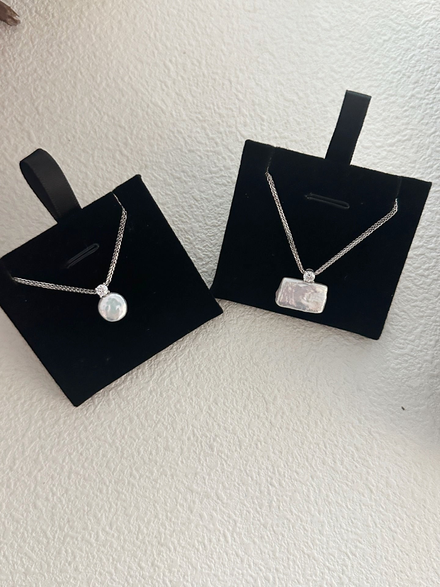 Collana in argento con ciondolo rotondo