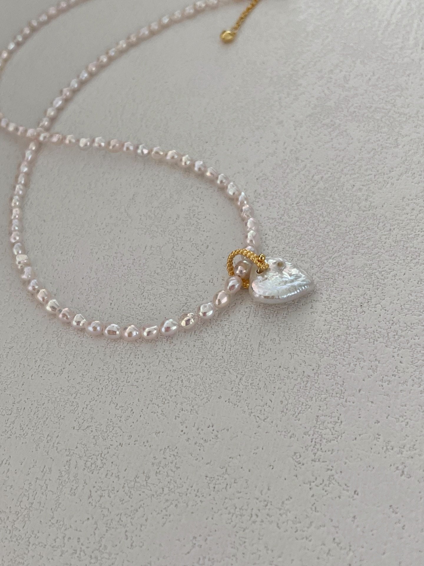 Collana di barocca rosa con cuore