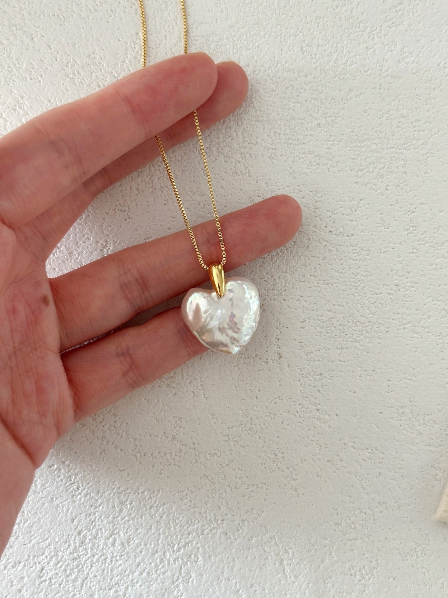 Collana d'oro con perla cuore