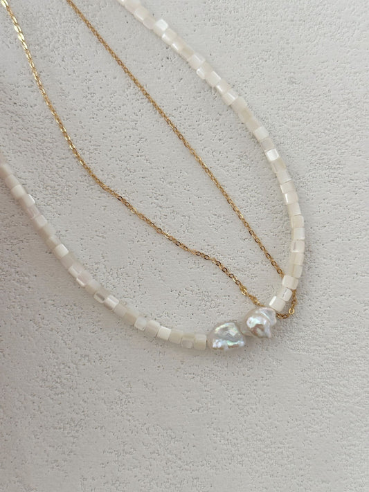 Collana a doppio giro con conchiglia