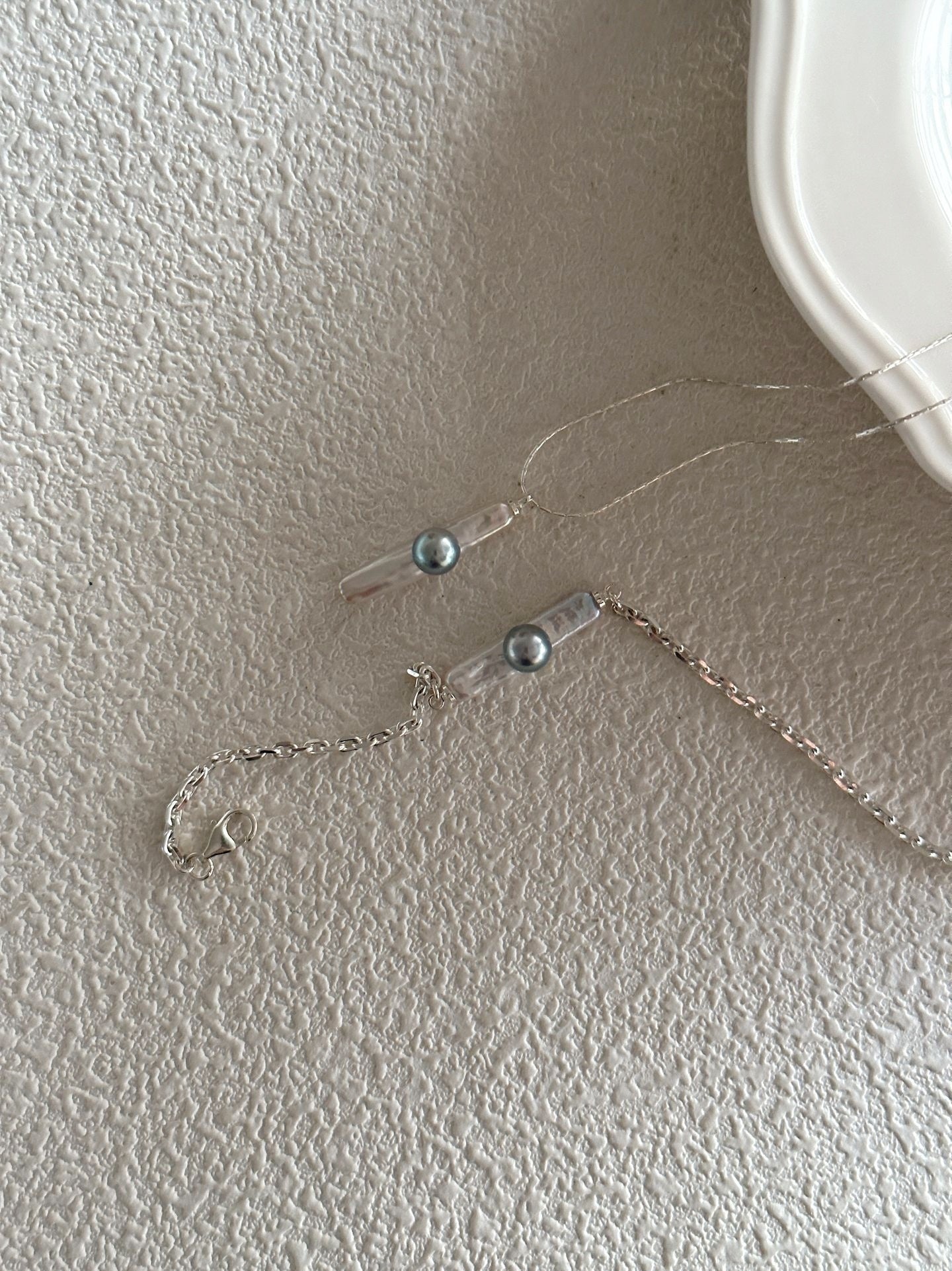 Collana con barocca di barre e perla Akoya