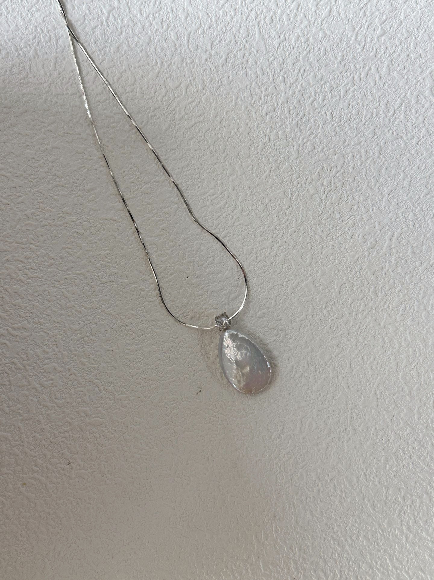 Collana con perla goccia grande