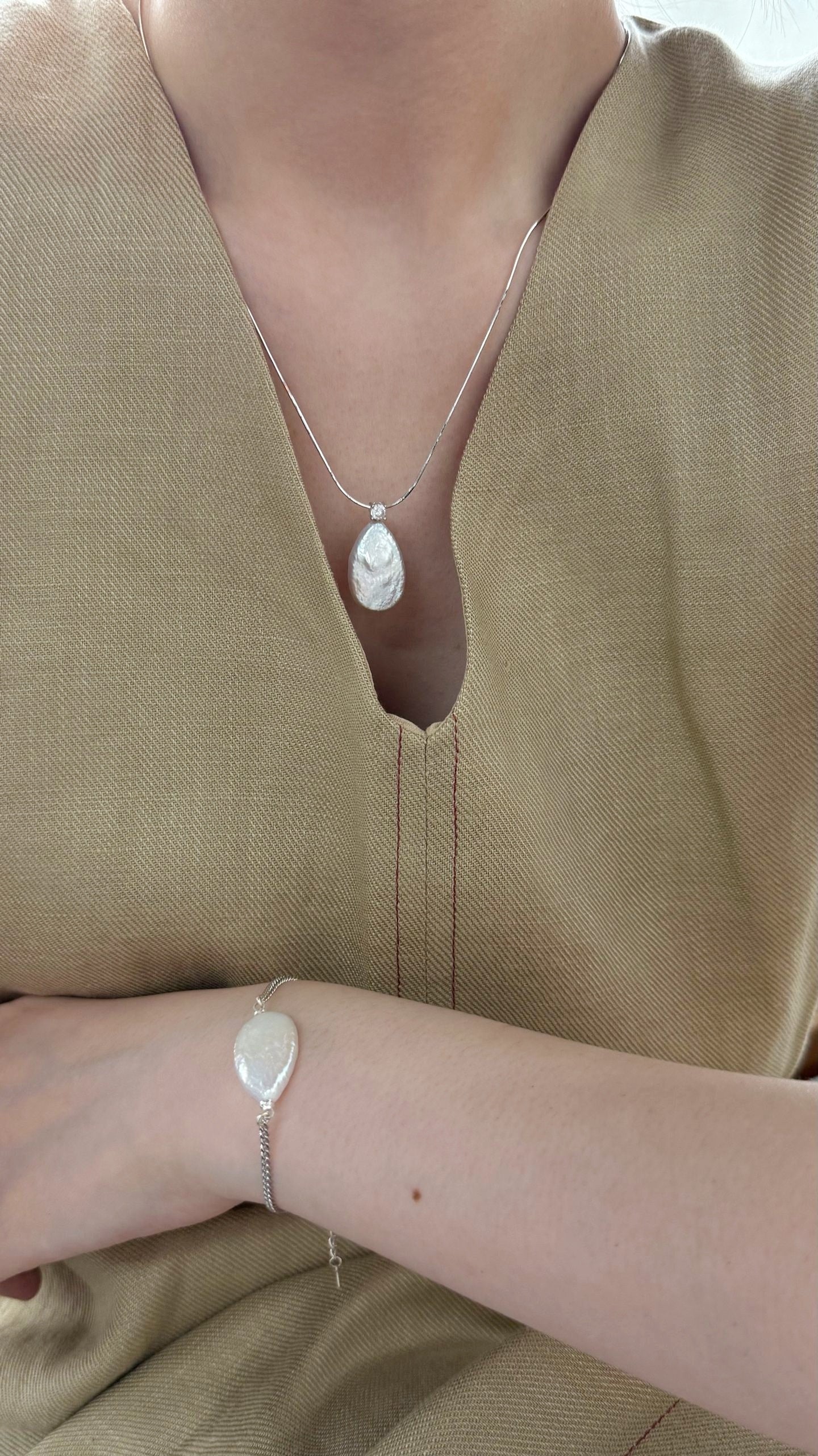 Collana con perla goccia grande