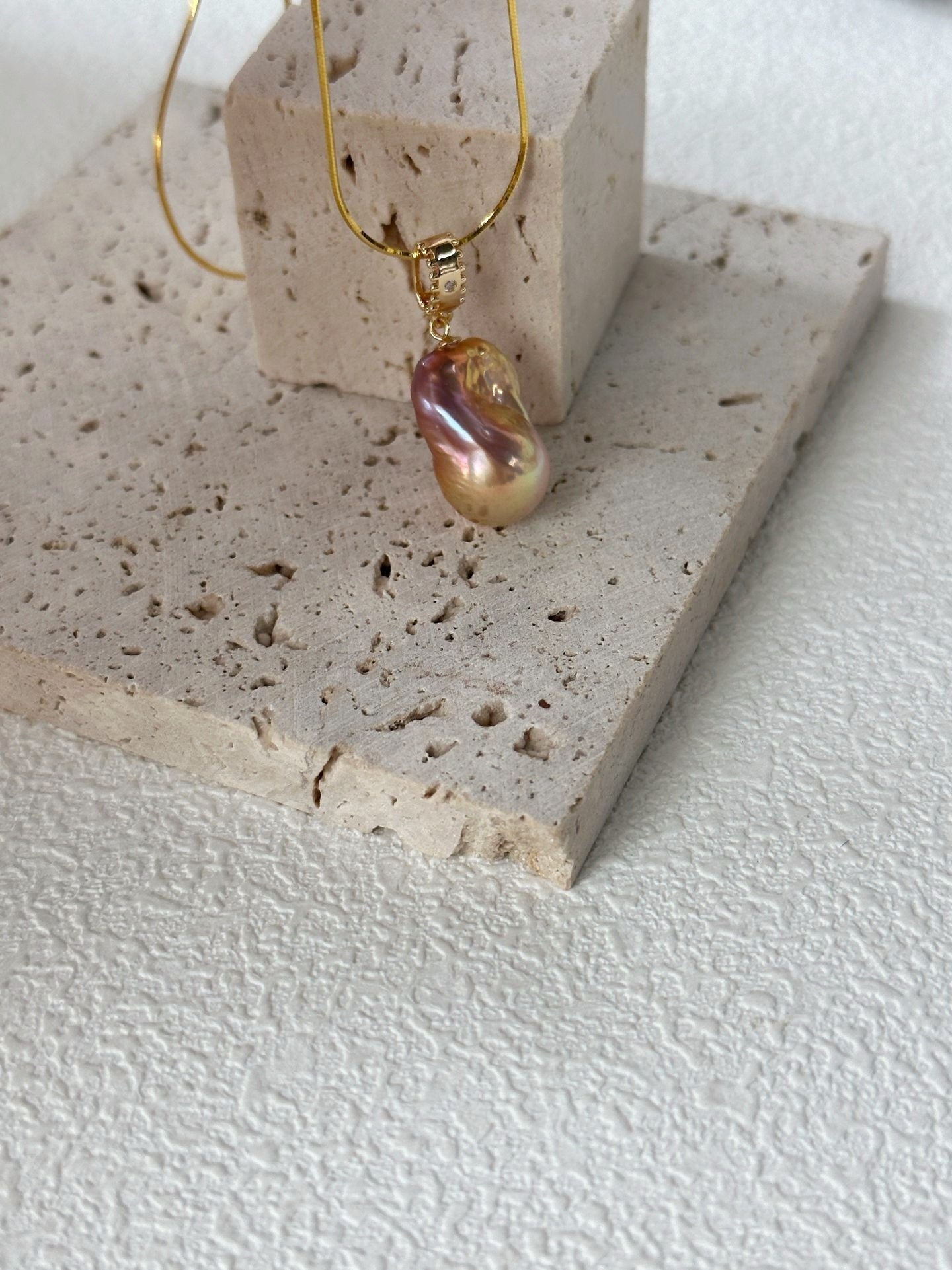 Collana piccolo barocco iridescente