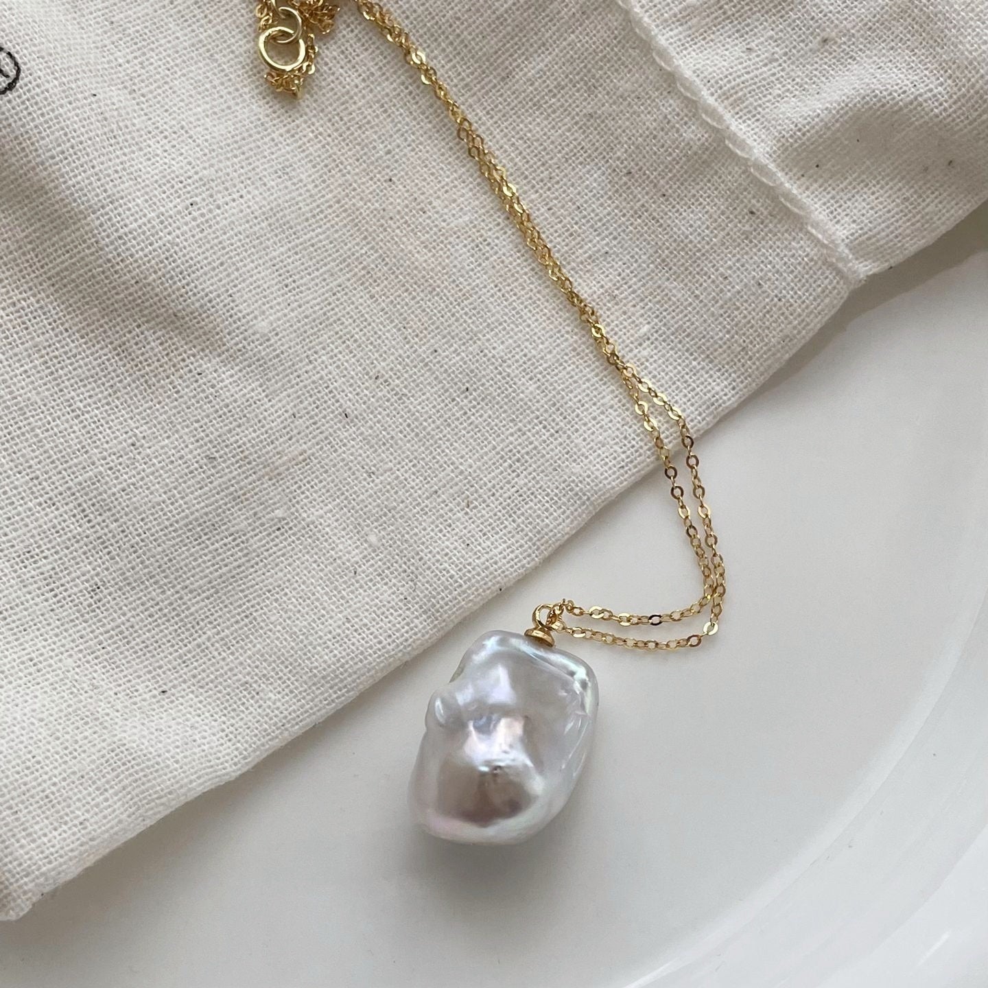 Collana di perle baroccha con oro 14k