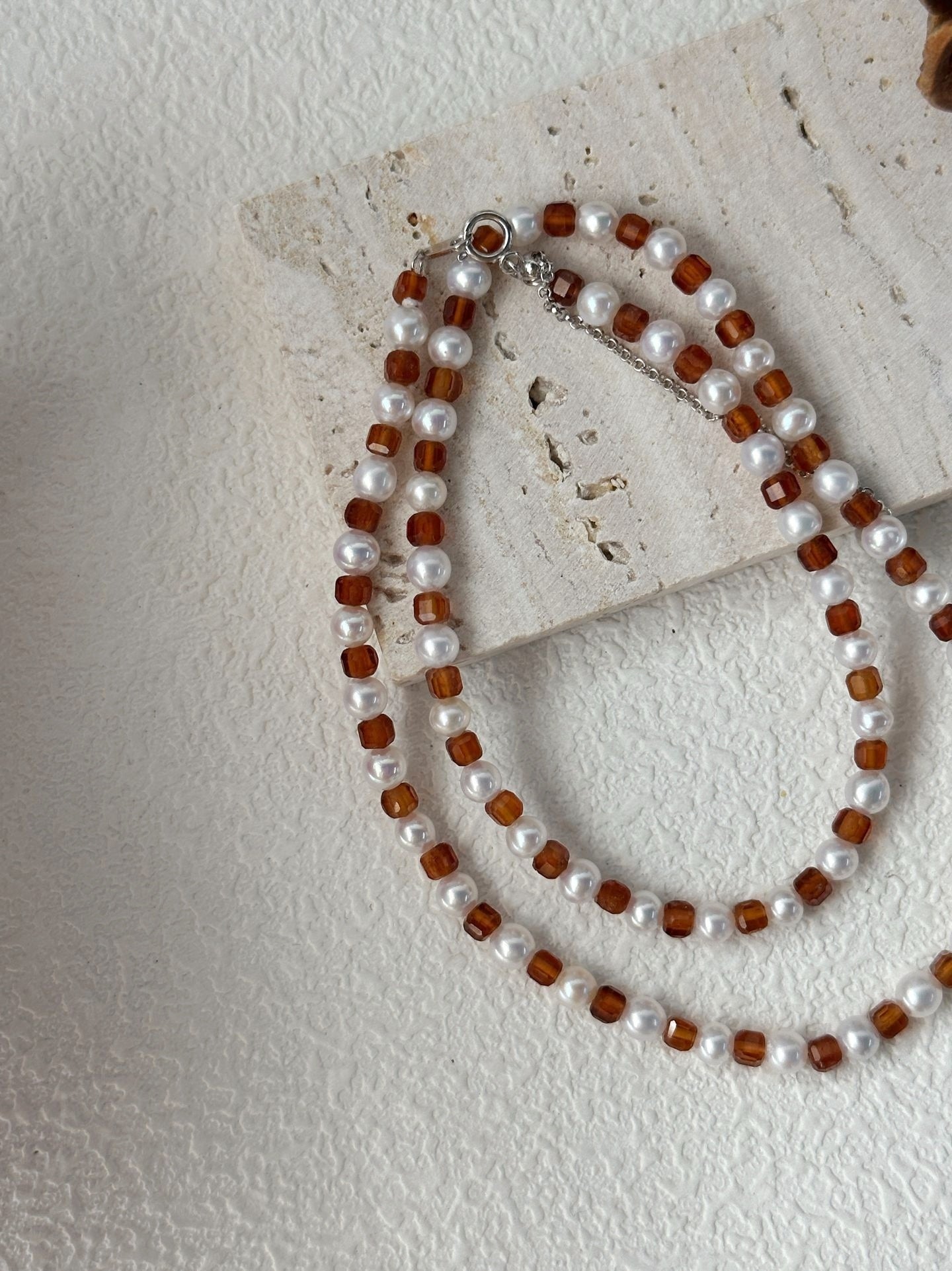 Collana di perle melograno