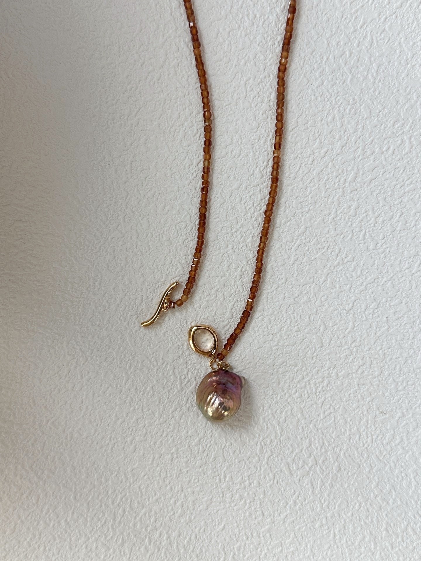 Collana piccolo barocco iridescente