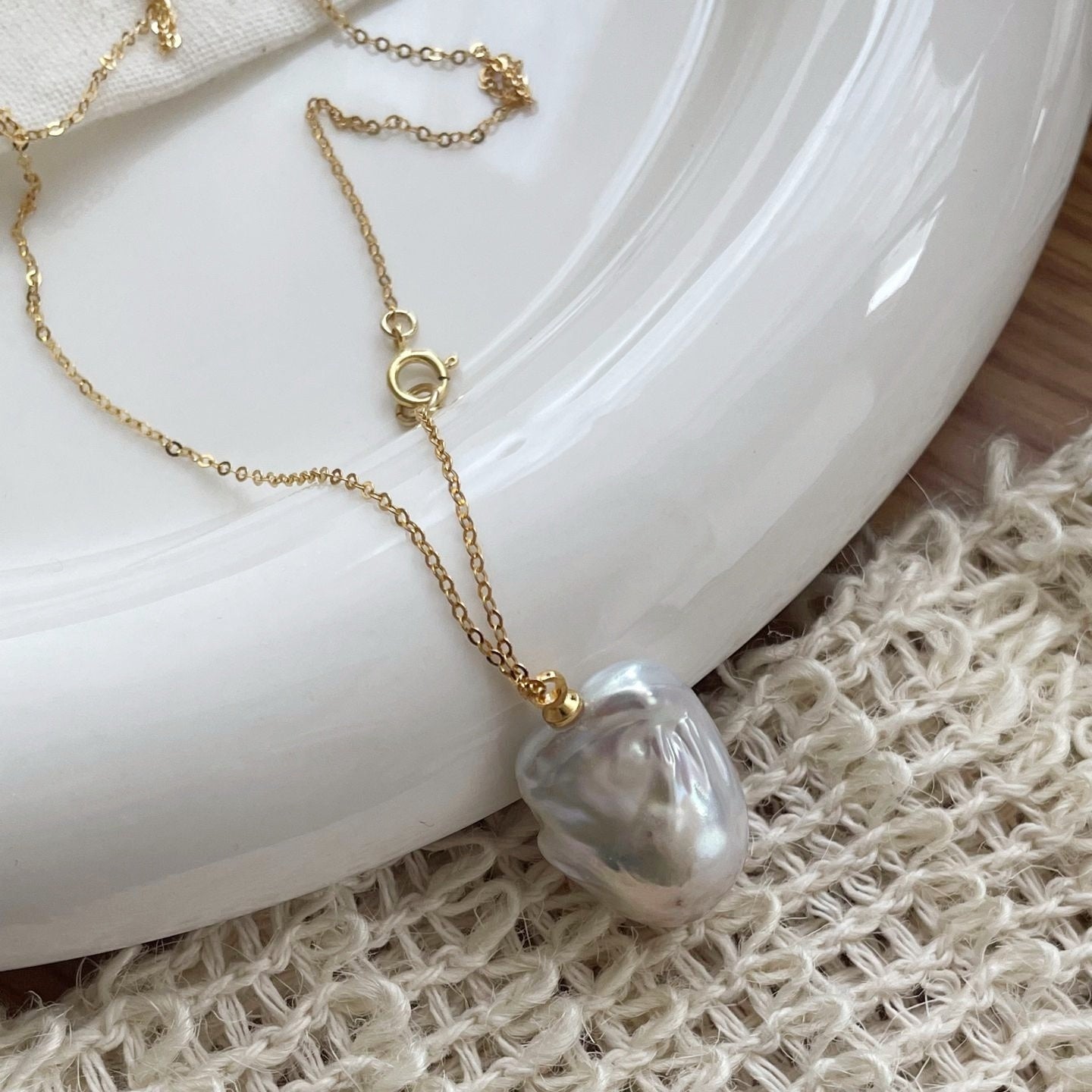Collana di perle baroccha con oro 14k