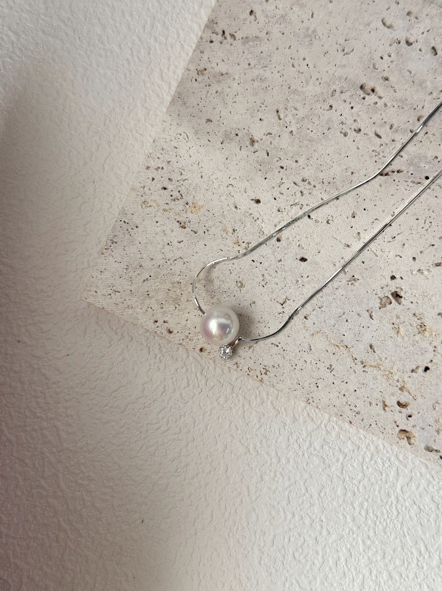 Collana in argento con perle Akoya d'acqua di mare